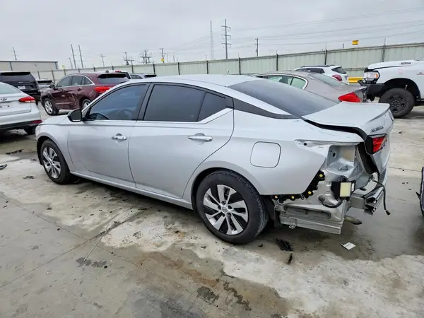 1N4BL4BV4RN363052 2024 NISSAN ALTIMA - Image 2