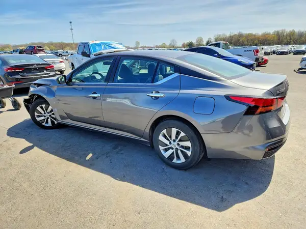 1N4BL4BV4RN373936 2024 NISSAN ALTIMA - Image 2