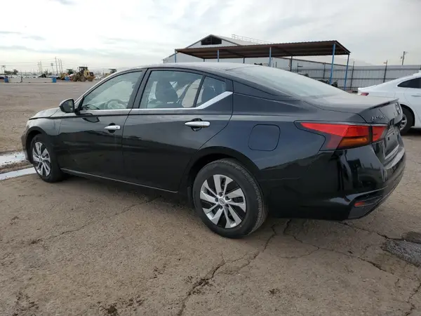 1N4BL4BV4RN378408 2024 NISSAN ALTIMA - Image 2