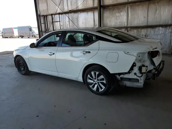 1N4BL4BV4RN381597 2024 NISSAN ALTIMA - Image 2