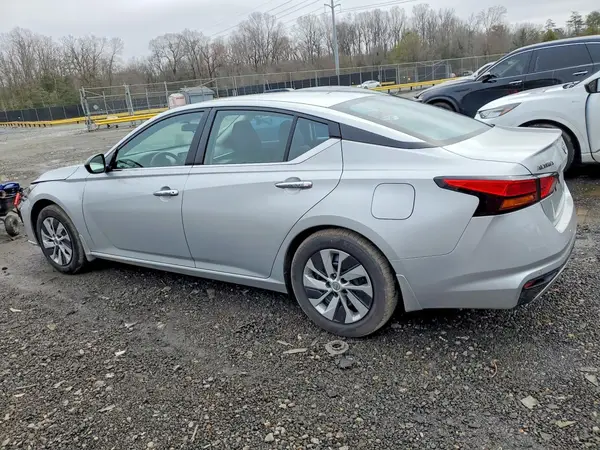 1N4BL4BV4RN404800 2024 NISSAN ALTIMA - Image 2
