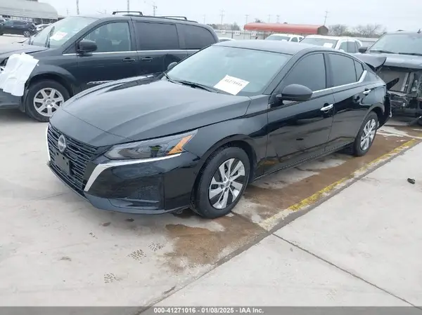 1N4BL4BV4SN305268 2025 NISSAN ALTIMA - Image 2