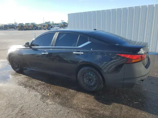 1N4BL4BV5KC135000 2019 NISSAN ALTIMA - Image 2