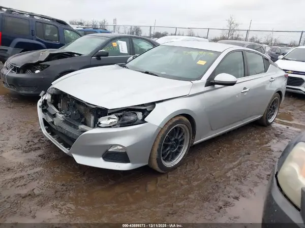 1N4BL4BV5KC246260 2019 NISSAN ALTIMA - Image 2