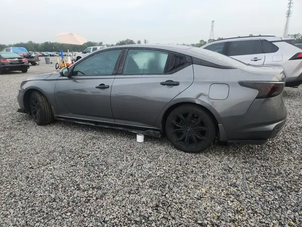 1N4BL4BV5KN327862 2019 NISSAN ALTIMA - Image 2
