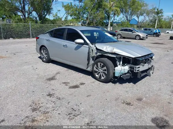 1N4BL4BV5LC208786 2020 NISSAN ALTIMA - Image 1