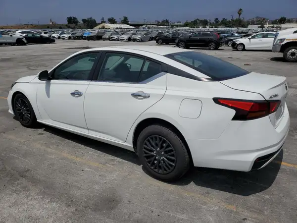 1N4BL4BV5MN366096 2021 NISSAN ALTIMA - Image 2