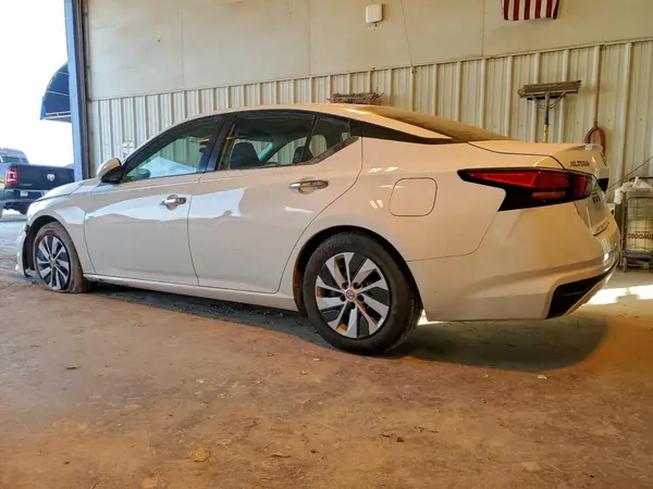 1N4BL4BV5NN320107 2022 NISSAN ALTIMA - Image 2