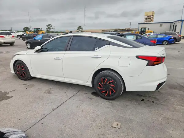 1N4BL4BV5NN409384 2022 NISSAN ALTIMA - Image 2