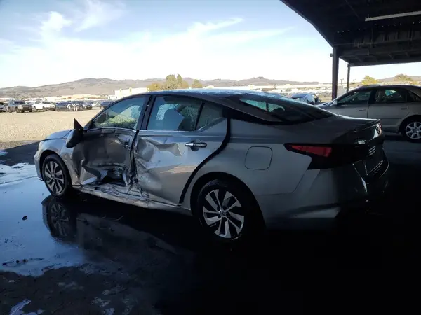 1N4BL4BV5PN373473 2023 NISSAN ALTIMA - Image 2