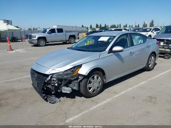 1N4BL4BV5PN373750 2023 NISSAN ALTIMA - Image 2