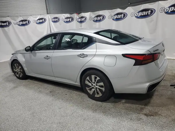 1N4BL4BV5PN398633 2023 NISSAN ALTIMA - Image 2