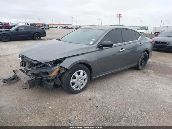 1N4BL4BV5RN352805 2024 NISSAN ALTIMA - Image 2