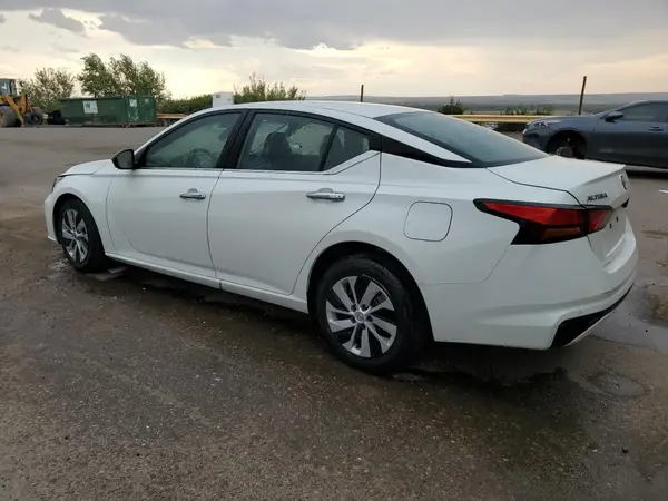 1N4BL4BV5RN359804 2024 NISSAN ALTIMA - Image 2