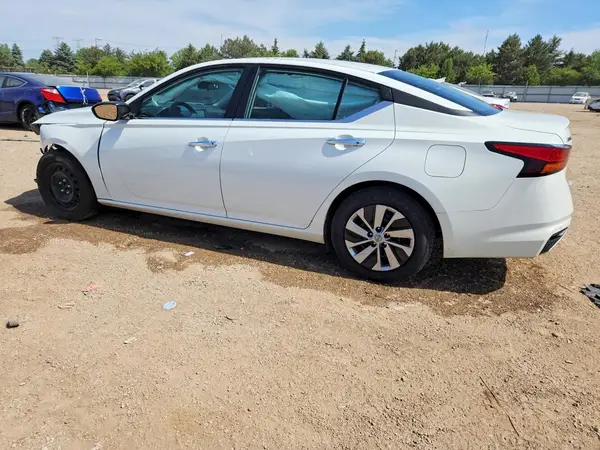 1N4BL4BV5RN365859 2024 NISSAN ALTIMA - Image 2