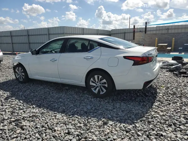 1N4BL4BV5RN379101 2024 NISSAN ALTIMA - Image 2