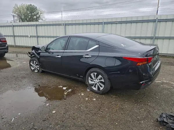 1N4BL4BV5RN385836 2024 NISSAN ALTIMA - Image 2