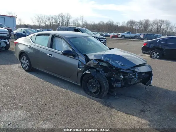 1N4BL4BV5RN388848 2024 NISSAN ALTIMA - Image 1