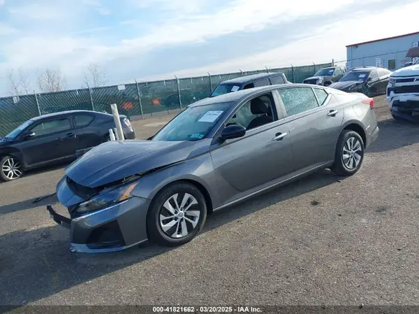 1N4BL4BV5RN388848 2024 NISSAN ALTIMA - Image 2