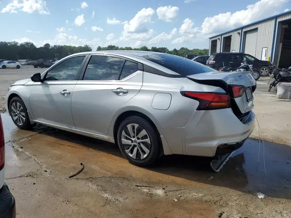 1N4BL4BV5RN435635 2024 NISSAN ALTIMA - Image 2