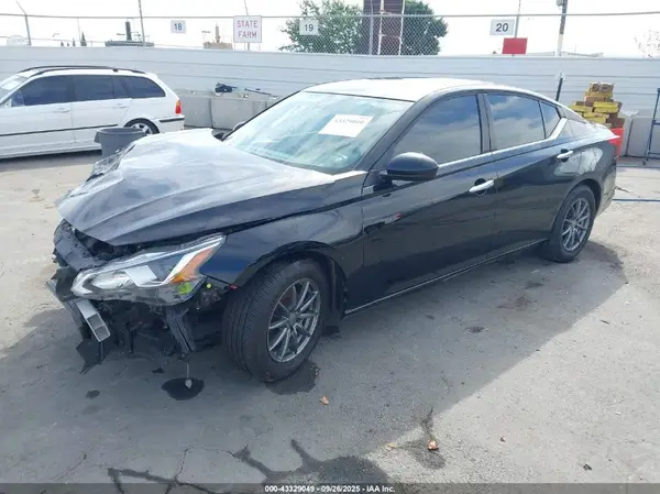 1N4BL4BV6KC125155 2019 NISSAN ALTIMA - Image 2