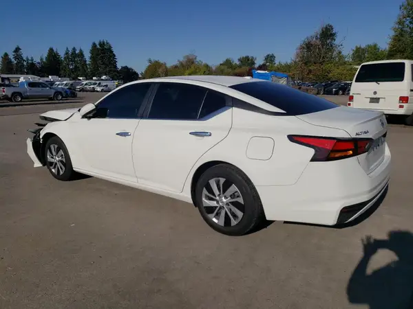 1N4BL4BV6KC201800 2019 NISSAN ALTIMA - Image 2