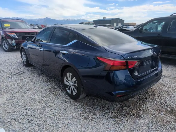1N4BL4BV6KC243965 2019 NISSAN ALTIMA - Image 2