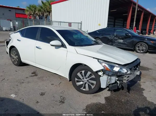 1N4BL4BV6LC151109 2020 NISSAN ALTIMA - Image 1