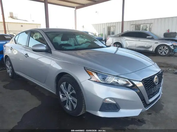 1N4BL4BV6LC209915 2020 NISSAN ALTIMA - Image 1