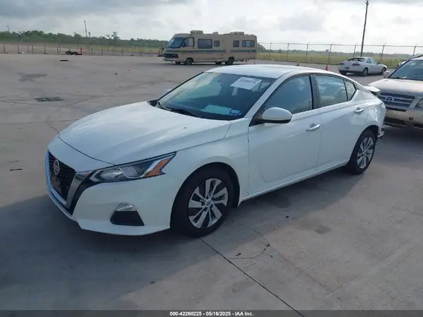 1N4BL4BV6LC215407 2020 NISSAN ALTIMA - Image 2