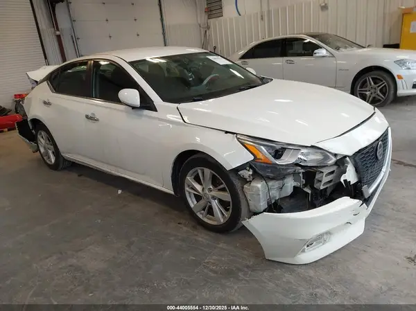 1N4BL4BV6LC222485 2020 NISSAN ALTIMA - Image 1