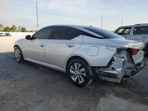 1N4BL4BV6LC239447 2020 NISSAN ALTIMA - Image 2