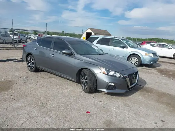 1N4BL4BV6LC260508 2020 NISSAN ALTIMA - Image 1