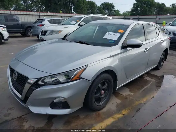 1N4BL4BV6LN321215 2020 NISSAN ALTIMA - Image 2