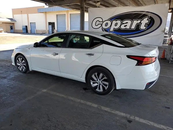 1N4BL4BV6MN330921 2021 NISSAN ALTIMA - Image 2
