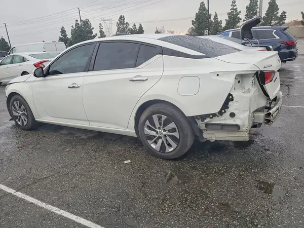 1N4BL4BV6MN350084 2021 NISSAN ALTIMA - Image 2