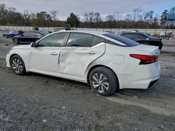 1N4BL4BV6NN343234 2022 NISSAN ALTIMA - Image 2