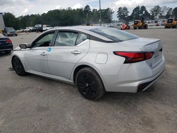 1N4BL4BV6NN354105 2022 NISSAN ALTIMA - Image 2