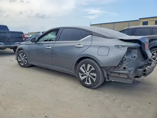 1N4BL4BV6NN356436 2022 NISSAN ALTIMA - Image 2