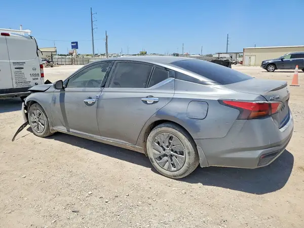 1N4BL4BV6NN363676 2022 NISSAN ALTIMA - Image 2