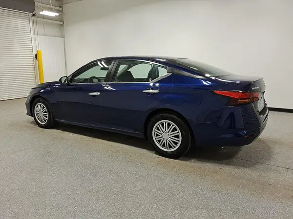 1N4BL4BV6NN398380 2022 NISSAN ALTIMA - Image 2