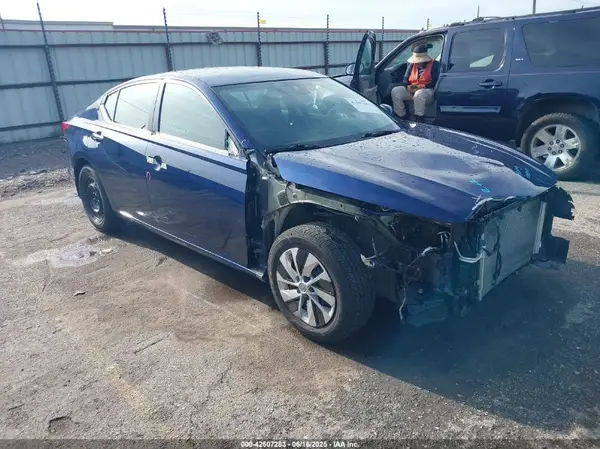 1N4BL4BV6PN352941 2023 NISSAN ALTIMA - Image 1
