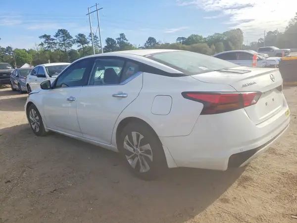 1N4BL4BV6PN400602 2023 NISSAN ALTIMA - Image 2