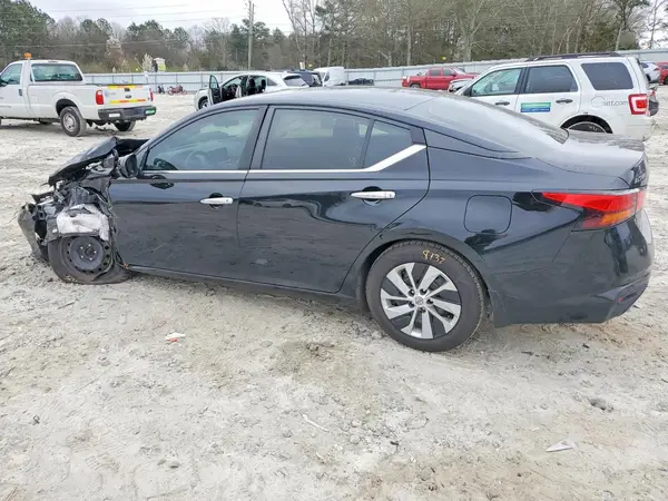 1N4BL4BV6PN406156 2023 NISSAN ALTIMA - Image 2