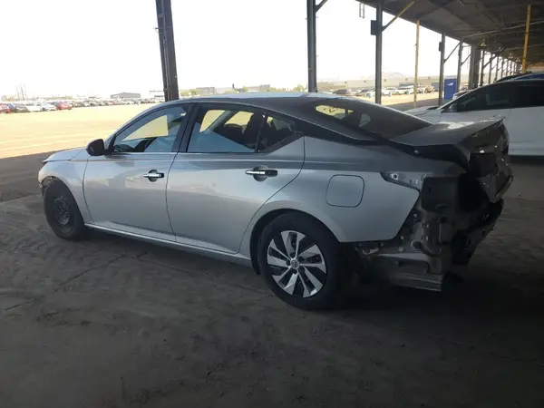 1N4BL4BV6RN320977 2024 NISSAN ALTIMA - Image 2