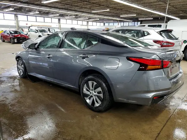 1N4BL4BV6RN353946 2024 NISSAN ALTIMA - Image 2