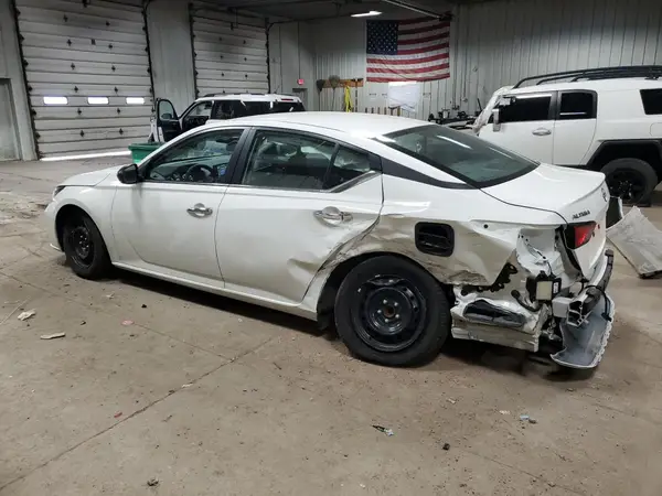 1N4BL4BV6RN365899 2024 NISSAN ALTIMA - Image 2
