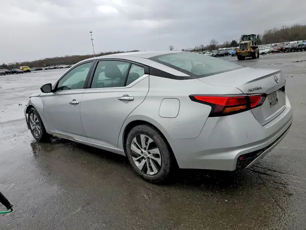 1N4BL4BV6RN379110 2024 NISSAN ALTIMA - Image 2