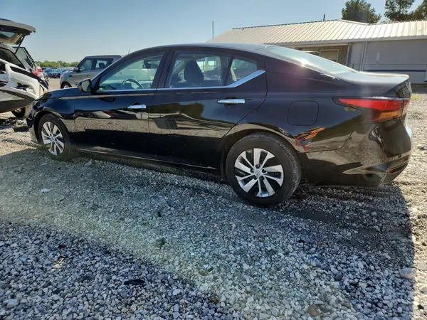 1N4BL4BV6RN384887 2024 NISSAN ALTIMA - Image 2