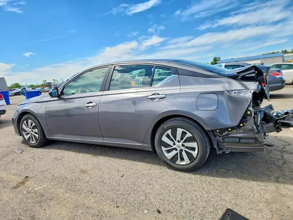 1N4BL4BV6RN420318 2024 NISSAN ALTIMA - Image 2